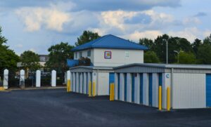 R-Ext-Standard-Gate-Apt-scaled-e1597946537866